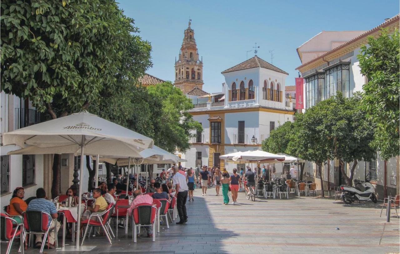 Beautiful Apartment In Cordoba With Kitchenette Eksteriør billede