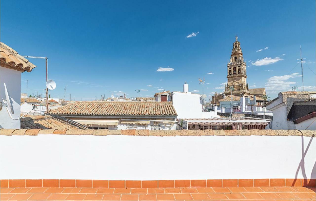 Beautiful Apartment In Cordoba With Kitchenette Eksteriør billede